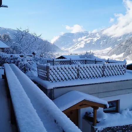 Pfister Apartament *